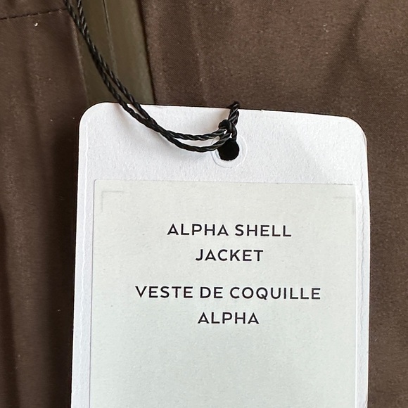 ALO Yoga Alpha Shell Jacket - Picture 8 of 12